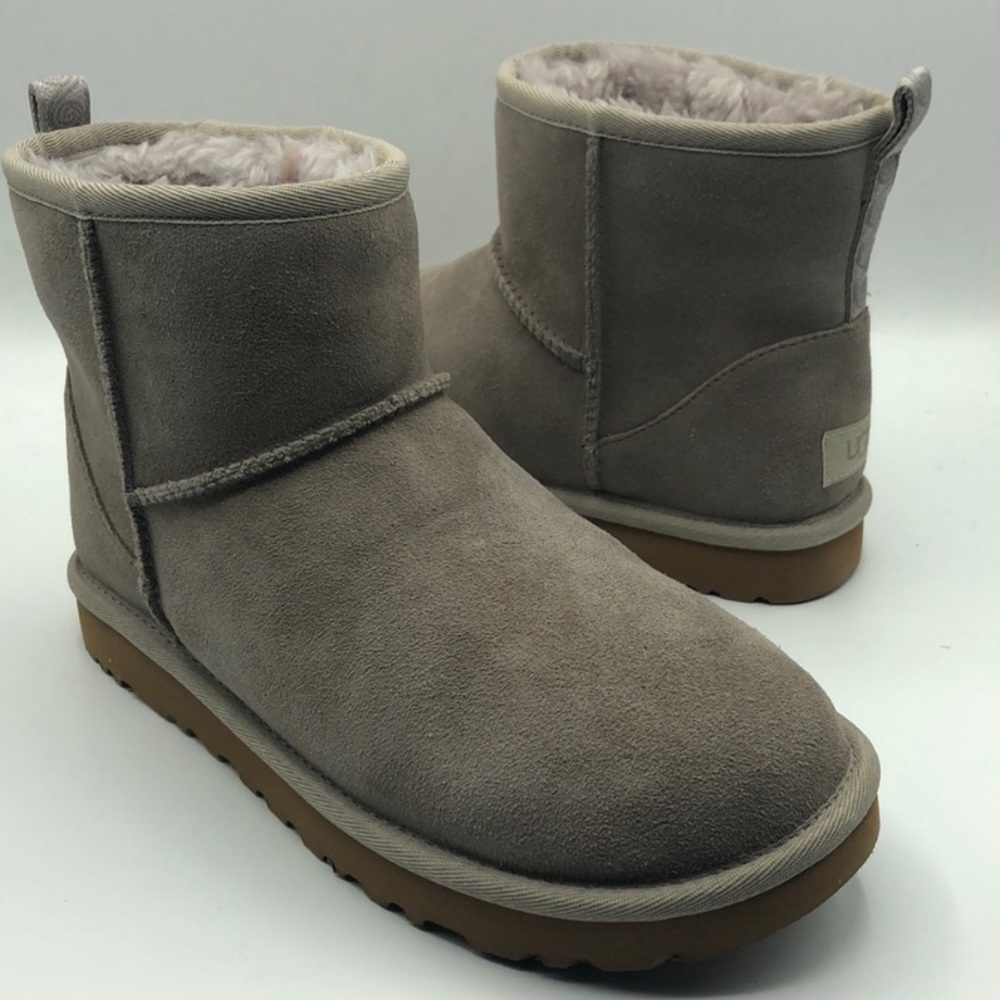 UGG Classic Mini Boots  II Oyster